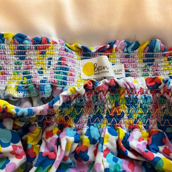 Mini Boden Girl’s Colorful Floral Tie Shoulder Smocked Top & shorts 🌸🌼🌺 - Picture 10 of 10